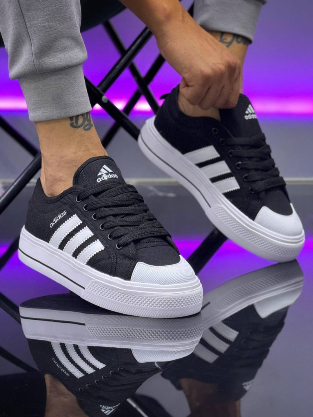 Мъжки ADIDAS Bravada Черно Бял КОД 5