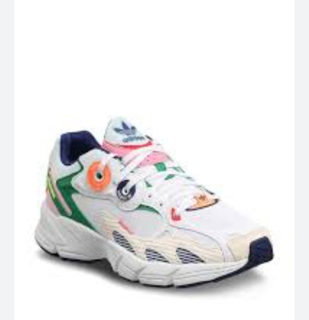 Дамски маратонки адидас код 11223